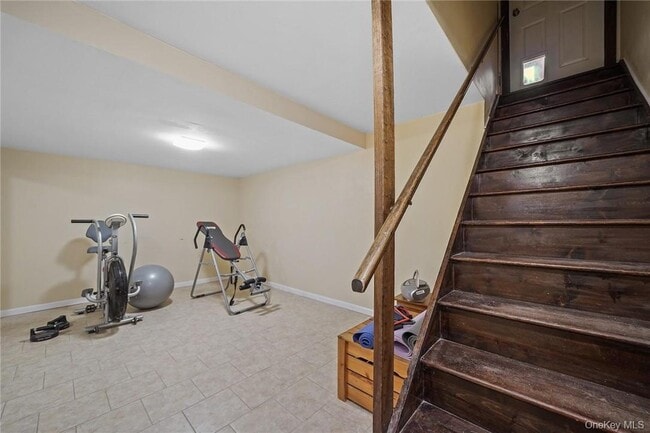 Building Photo - 94 Peddler Hill Rd