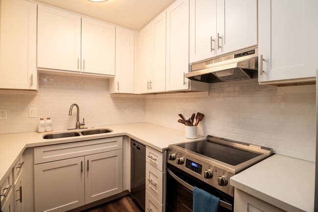 Floorplan - Union On Bellevue - Near The U of A