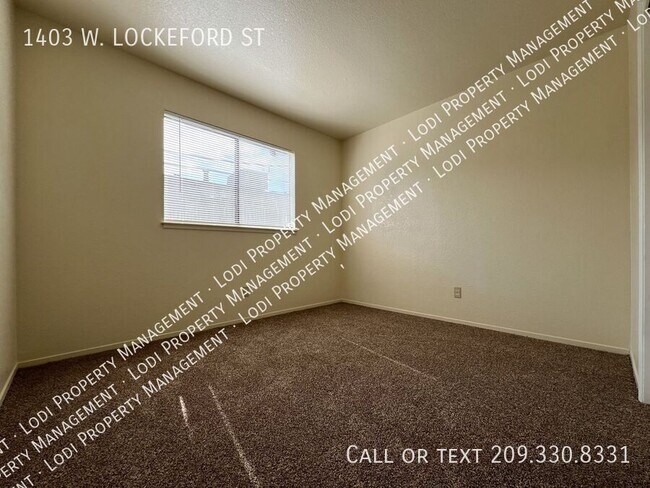 Building Photo - 1403 W Lockeford St