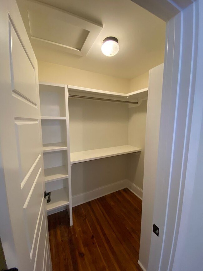 Building Photo - Spacious 3 Bedroom 2 Bath Home Near Downtown Columbia