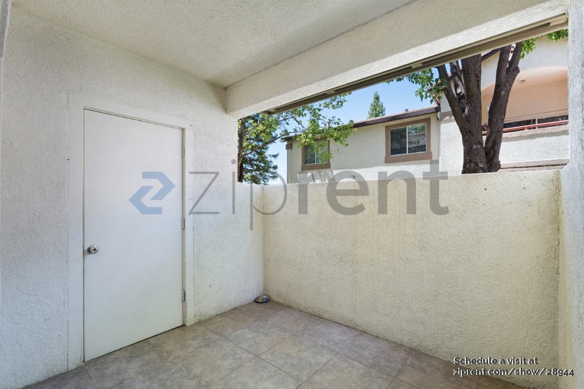 Building Photo - 8020 Walerga Rd