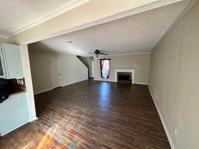Building Photo - 2-story townhome in SW Lubbock