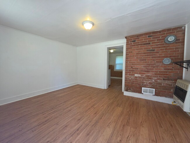 Building Photo - 1038 14th St