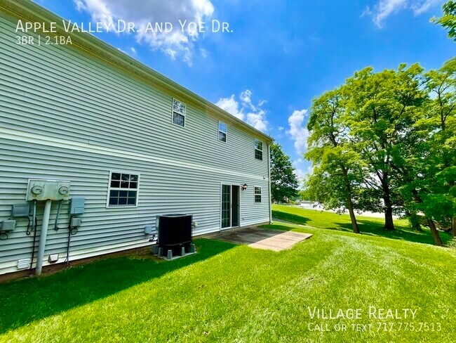 Building Photo - 914 Apple Valley Dr