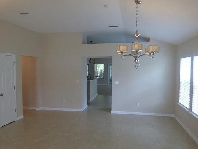 Building Photo - Charming 3BR House in Jacksonville