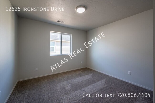 Building Photo - 4 WEEKS FREE RENT IF MOVED IN BY 4/15! Mod...