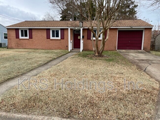 Building Photo - 1515 Cronin Dr