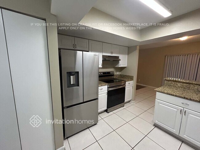 Building Photo - 234 Regal Park Dr