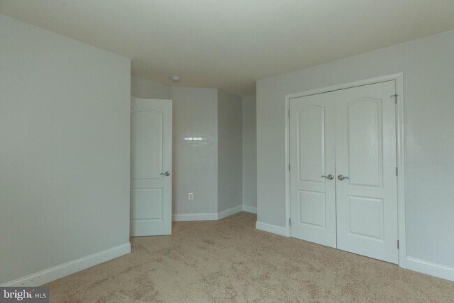 Building Photo - 391 Sheerer Dr