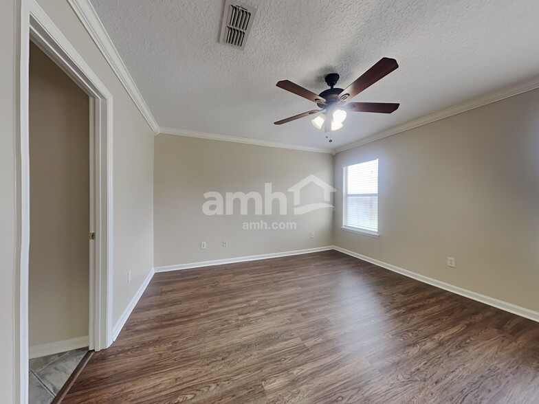 Building Photo - 3171 Highland Grove Dr