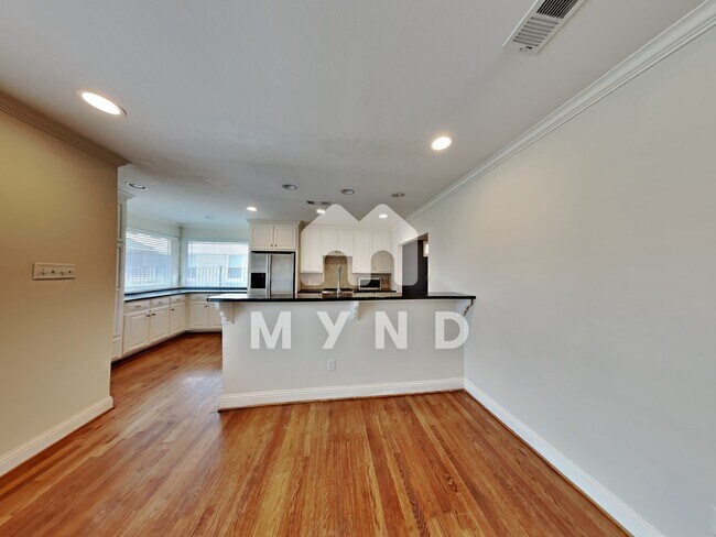 Building Photo - 6111 Ellsworth Ave