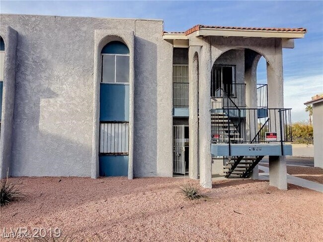 Building Photo - 4768 W Sand Creek Ave