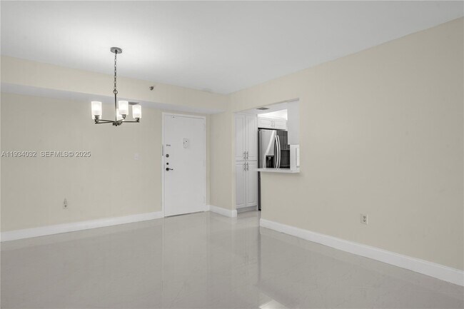 Building Photo - 1300 St Charles Pl