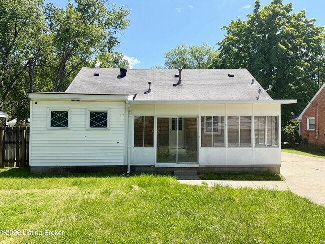 Building Photo - 6112 Corinth Way