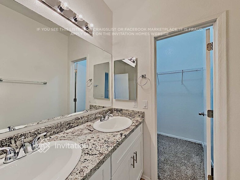 Building Photo - 13177 W Calavar Rd