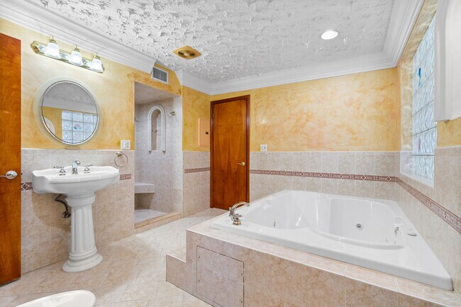 Building Photo - 11620 SW 179th Terrace