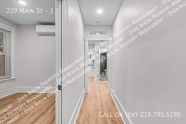 Building Photo - 229 S Main St