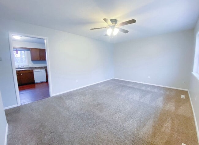 Building Photo - Italian Estates Property Management