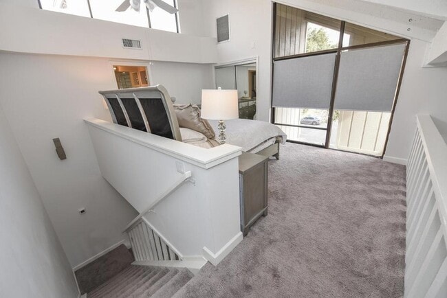 Building Photo - 1605 S US HIGHWAY 1