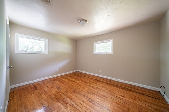 Building Photo - Coming Soon! Spacious 5 Bedroom 3 Bath Home