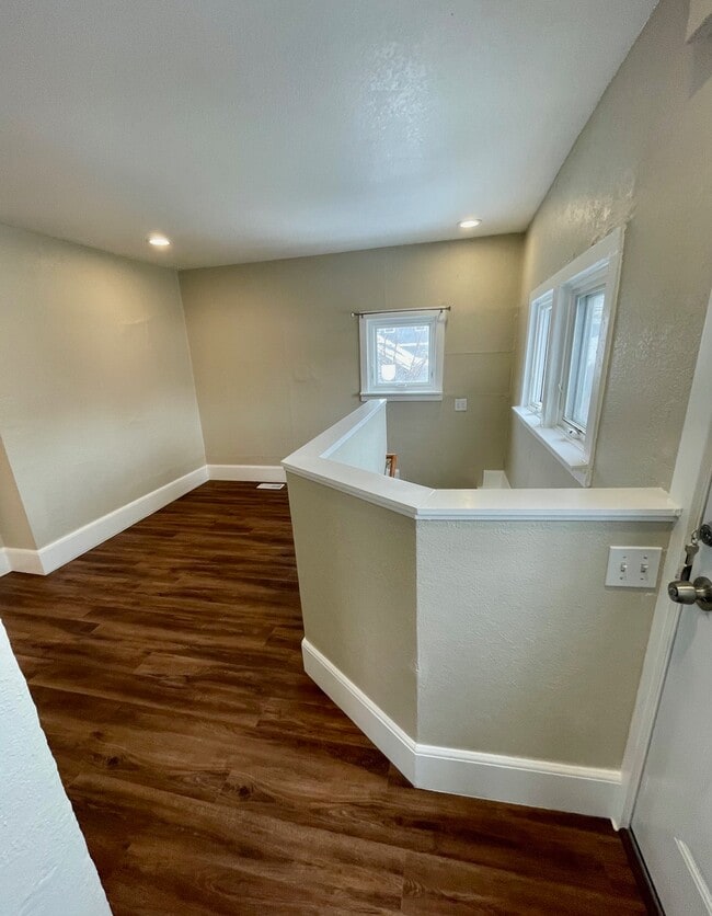 Building Photo - 5007 W 43rd Ave