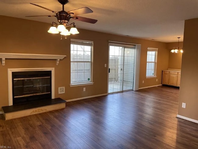 Building Photo - 1657 Pattington Cir