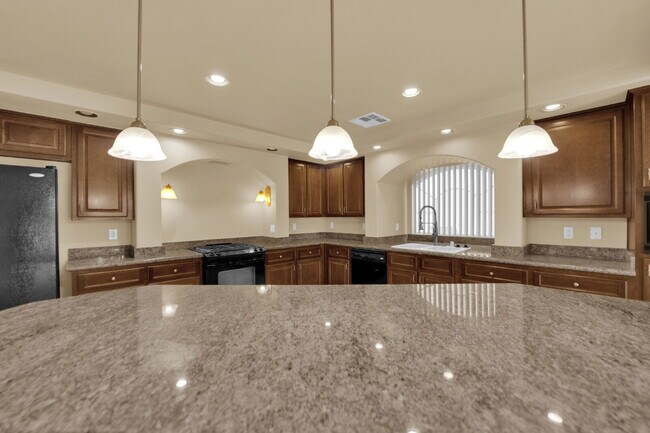 Building Photo - Beautiful 3 Bedroom Home!