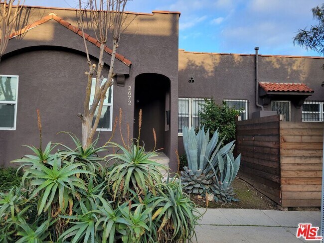 Building Photo - 2672 Cimarron St