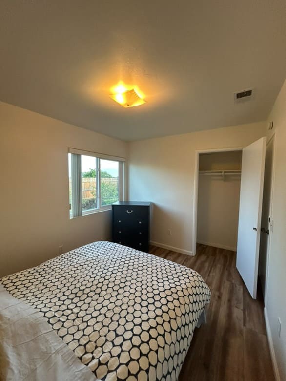 Building Photo - 4071 Johnson Dr