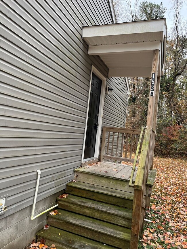 Building Photo - Charming 1BR/1BA Duplex Apartment – Prime Williamsburg Location