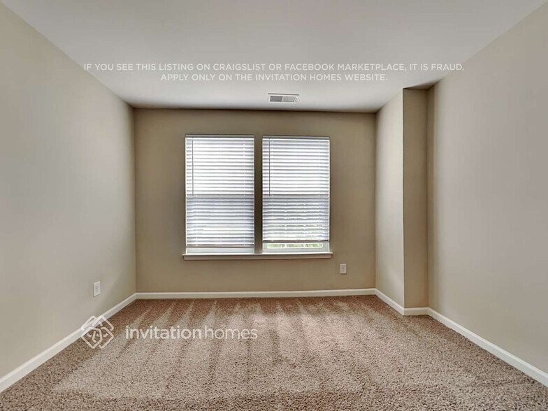 Building Photo - 10716 Drake Hill Dr