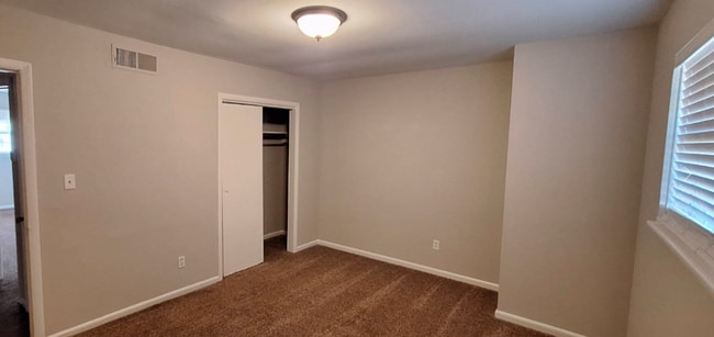 Building Photo - Looking for something new??? Coming Soon! Move In Special - $0 security deposit!!