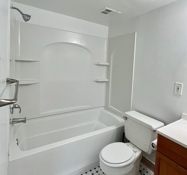 Building Photo - 8304 Tobin Rd