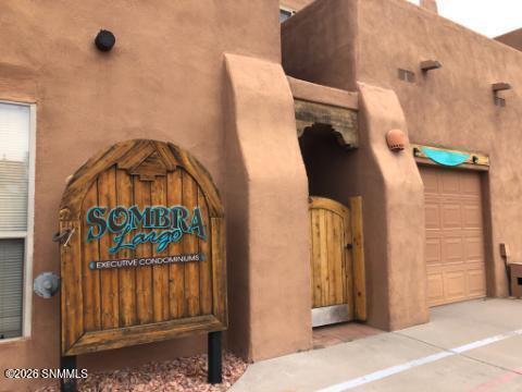 Building Photo - 701 Indian Hollow Rd