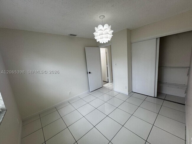 Building Photo - 8848 NW 76th Ct