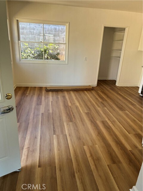 Building Photo - 863 Morada Pl
