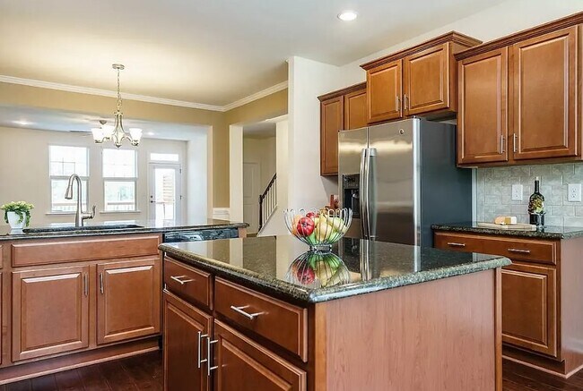 Building Photo - 5403 Cambridgeshire Loop