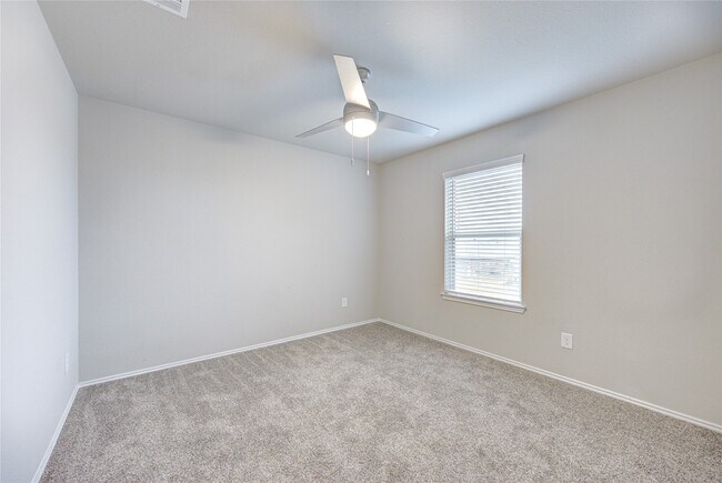 Building Photo - 4215 Fornari Ln