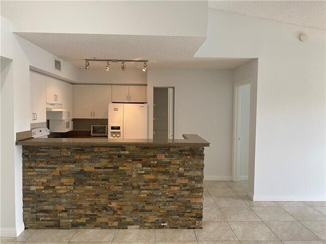 Building Photo - 2081 Renaissance Blvd