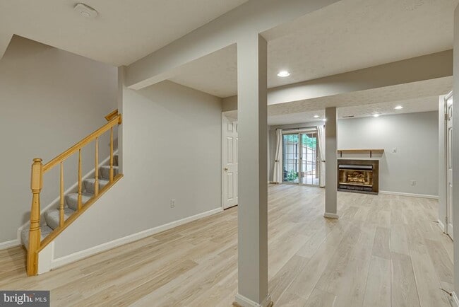 Building Photo - 8061 Sky Blue Dr