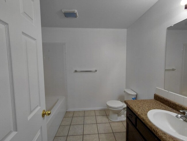 Building Photo - 24444 Sounder Ln