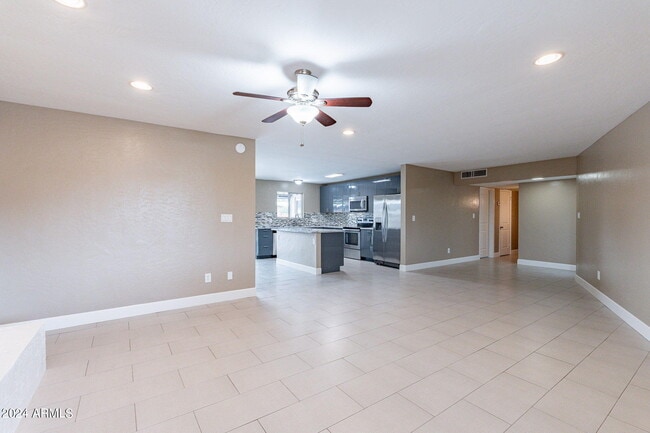 Building Photo - 1320 E Orchid Ln