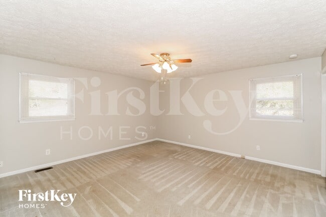 Building Photo - 2333 Donnie Lee Dr