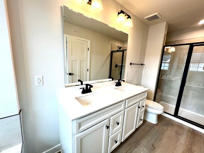 Building Photo - 32 Indian Field Ln