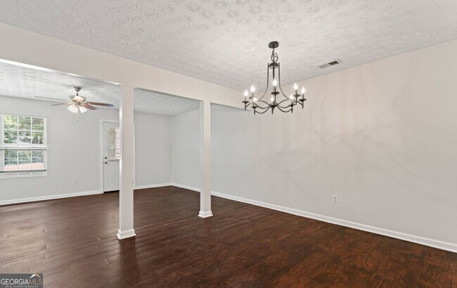 Building Photo - 5619 Union Pointe Dr