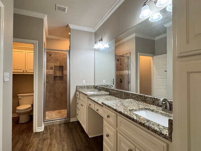 Building Photo - 3925 Old Omen Rd