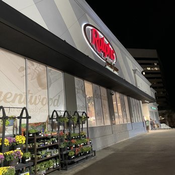 Building Photo - 11970 Montana Ave