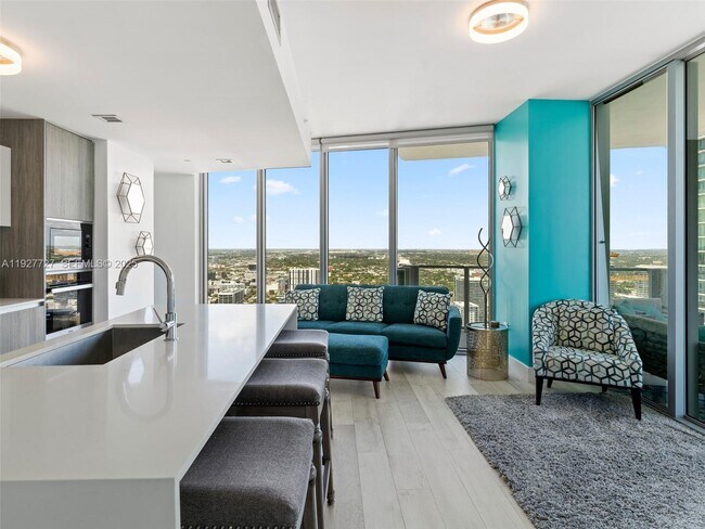 Building Photo - 2900 NE 7th Ave