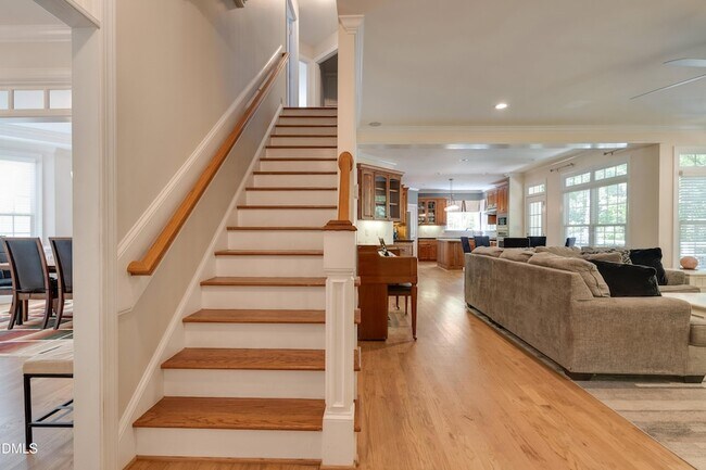 Building Photo - 117 Buckhurst Dr