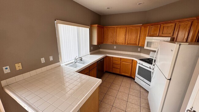 Building Photo - Charming Single-Story 3-Bedroom Home Near 215 & Henderson